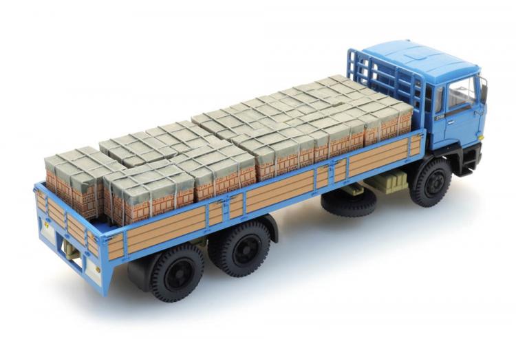 CHARGEMENT DE PALETTES DE BRIQUES 70MMX23MM