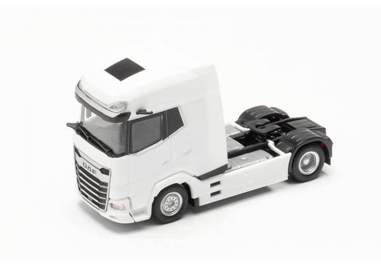 TRACTEUR DAF XG 2 ESSIEUX BLANC