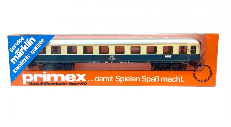 RAME DE 6 VOITURES VOYAGEURS DONT 1 FOURGON A BAGAGES BLEU TURQUOISE DB