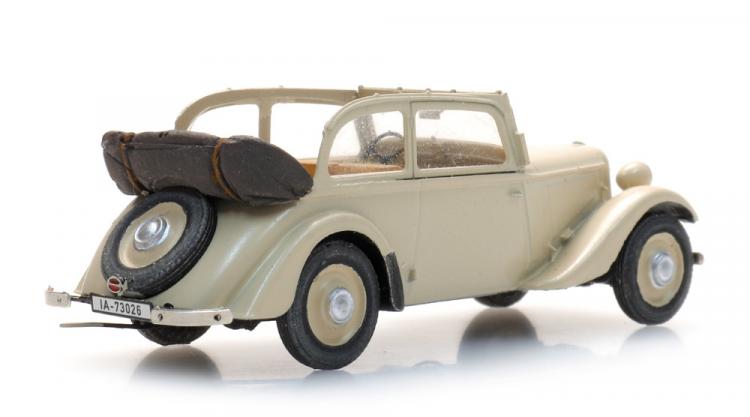 LIMOUSINE CABRIOLET OUVERT ADLER TRUMPF JUNIOR CREME BACHE NOIRE