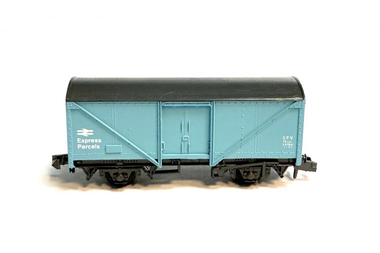 WAGON COUVERT EXPRESS PARCELS NS