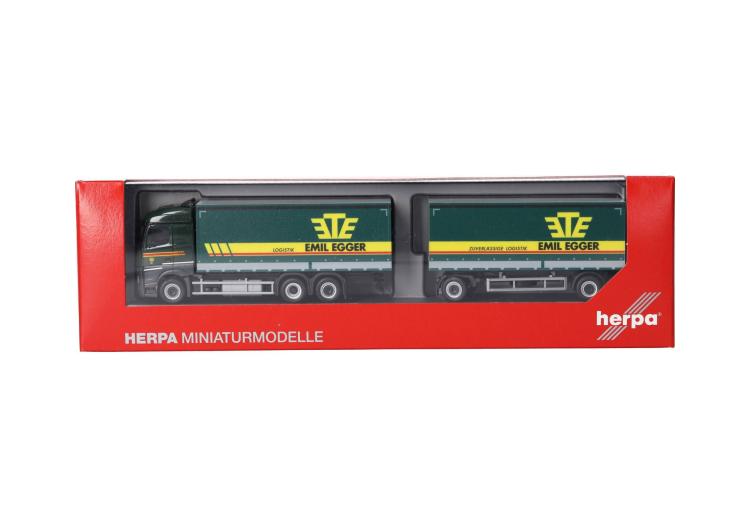 PORTEUR MB ACTOS STREAMSPACE AVEC REMORQUE CAISSES AMOVIBLES EMIL EGGER