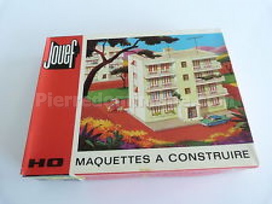 MAQUETTE IMMEUBLE MODERNE