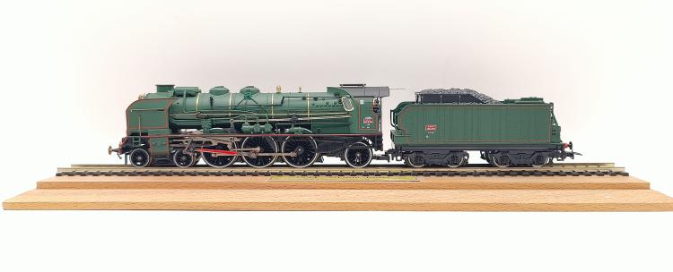 LOCOMOTIVE VAPEUR 231 G 276 AVEC TENDER (CLUB JOUEF) - 50 ANS DE JOUEF