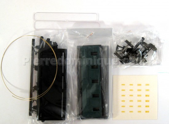 VOITURE VOYAGEUR 3eme CL 3 ESSIEUX 1855