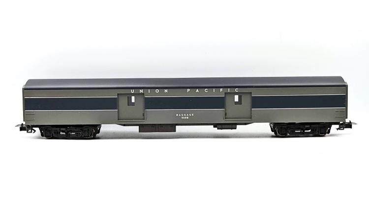 RAME DE VOITURE VOYAGEURS + FOURGON BAGAGES UNION PACIFIC / OVERLAND