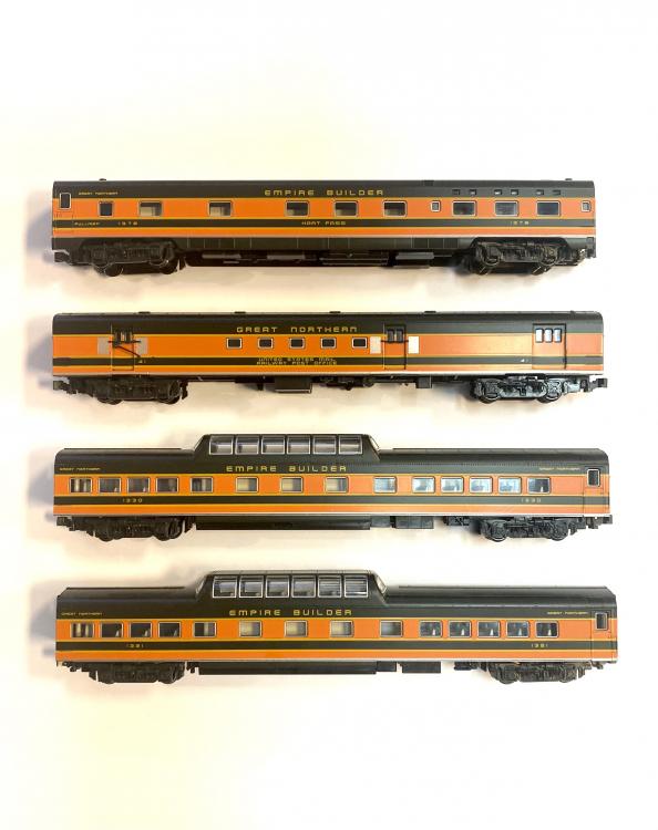 *PROMOS* - RAME LOCOMOTIVE DIESEL F7A 364A + 8 VOITURES VOYAGEURS GREAT NORTHERN