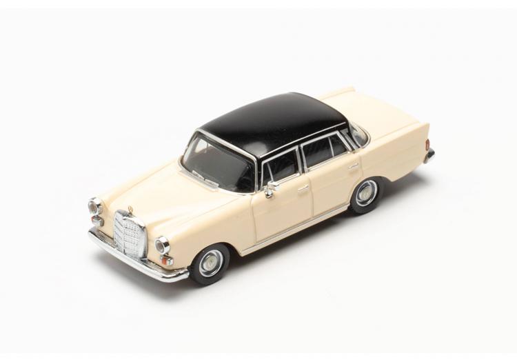 LIMOUSINE MERCEDES BENZ 200 HECKFLOSSE CREME TOIT NOIR