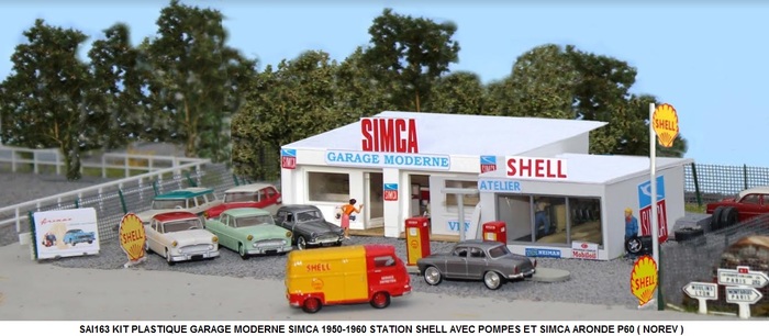 KIT PLASTIQUE GARAGE MODERNE SIMCA 1950-1960 STATION SHELL AVEC POMPES ET SIMCA ARONDE P60 ( NOREV )