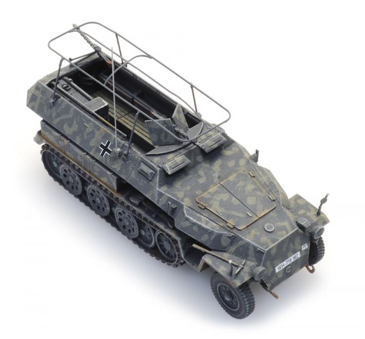 HALFTRACK VEHICULE DE TRANSPORT DE TROUPE Sd.Kfz 251/3 DE L ARMEE ALLEMANDE CAMOUFLAGE GRIS