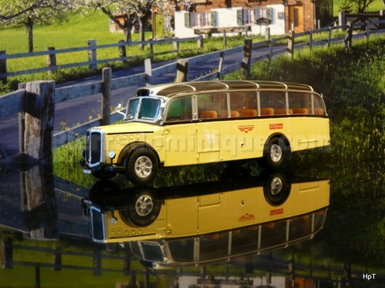 COFFRET 2 BUS PTT GRINDELWALD SUISSE SERIE LIMITEE