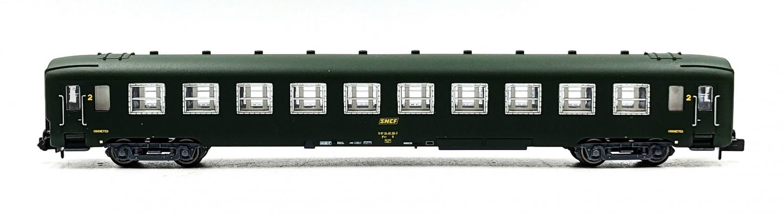 ARNOLD HN4383-3 / VOITURE VOYAGEURS DEV AO 2E CLASSE B10 LIVREE VERTE Ep III