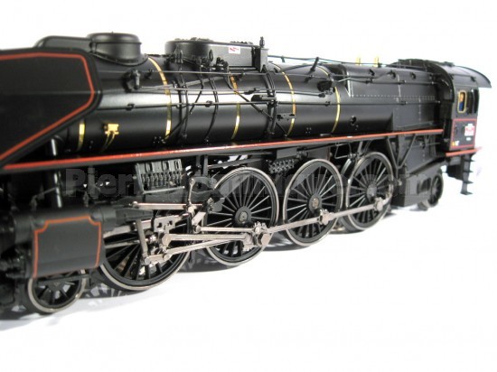 LOCOMOTIVE VAPEUR 241 A SNCF (NOIR) DC  AC DIGITAL SOUND SMOKE