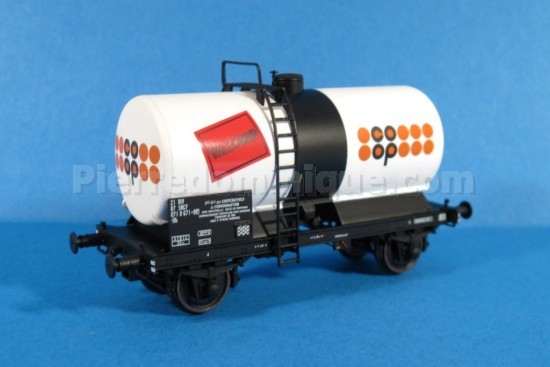 COFFRET 2 WAGONS CITERNE TRANSPORT DE LIQUIDES ALIMENTAIRES COOP SNCF