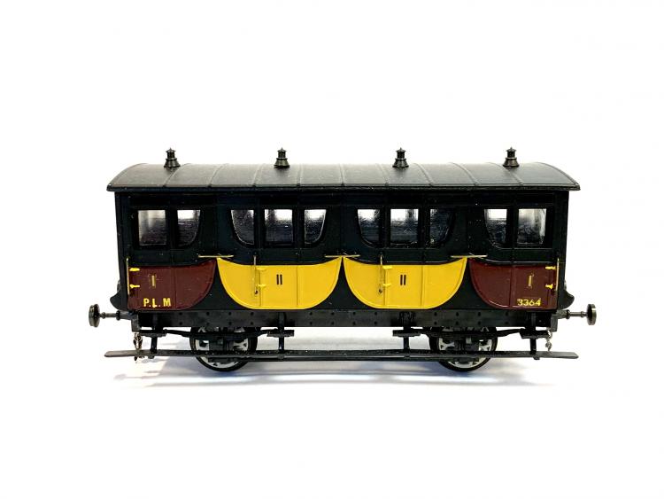 VOITURE A2B2 COUPE MIXTE 2 ESSIEUX 1857