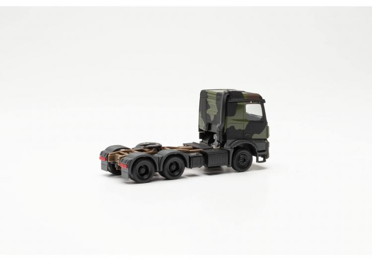 TRACTEUR MERCEDES BENZ AROCS 6X4 DE L ARMEE ALLEMANDE VERT CAMOUFLAGE