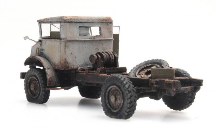 CHEVROLET 3t CHASSIS ROUILLE PNEUS DEGONFLES