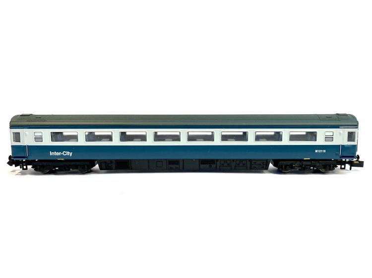 RAME DE 6 VOITURES VOYAGEURS MK3 INTERCITY DONT 1 VOITURE BUFFET EN BOITE IMCOMPLETE