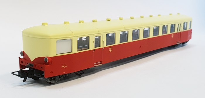 AUTORAIL VH IROQUOIS X2332 Toulouse + REMORQUE XR7207 SNCF 