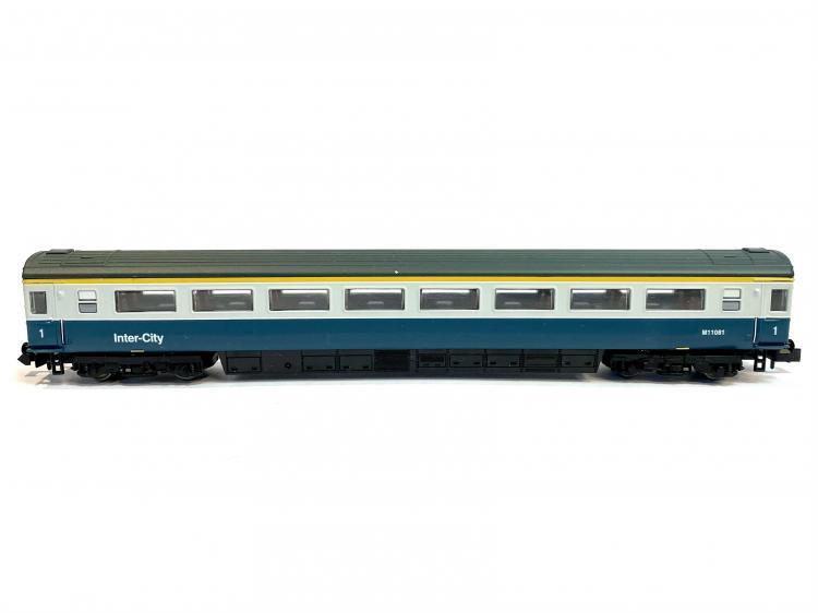 RAME DE 6 VOITURES VOYAGEURS MK3 INTERCITY DONT 1 VOITURE BUFFET EN BOITE IMCOMPLETE