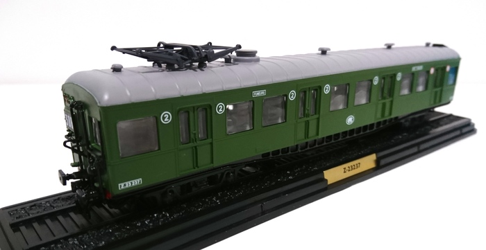 RAME AUTOMOTRICE Z23237 + 23303 DE LA LIGNE DE SCEAUX