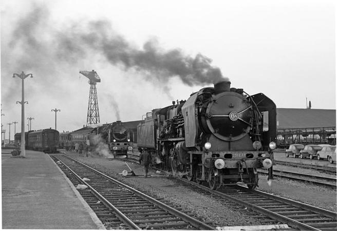 LOCOMOTIVE A VAPEUR 231 SUPER PACIFIC C 44 SNCF