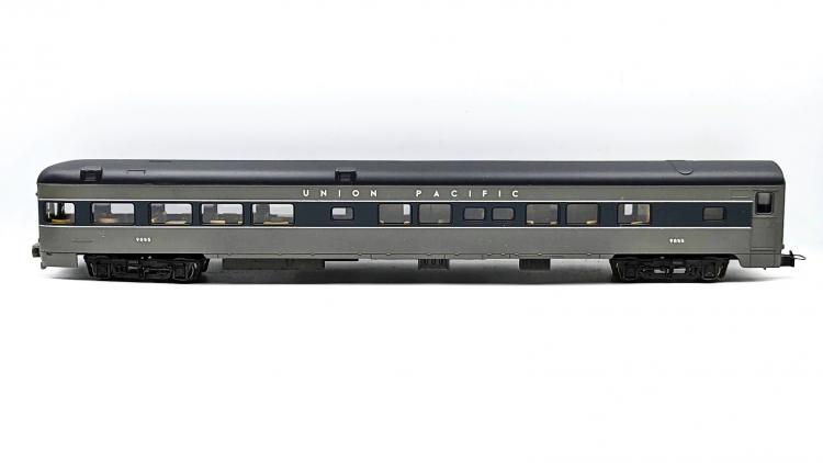 RAME DE VOITURE VOYAGEURS + FOURGON BAGAGES UNION PACIFIC / OVERLAND