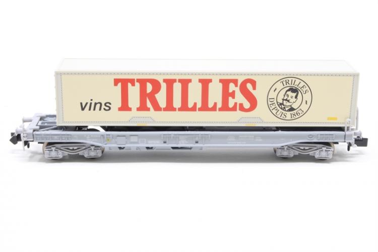 ENSEMBLE DE 3 WAGONS PORTE CONTENEURS SNCF CALBERSON HABITAT ET VINS TRILLES