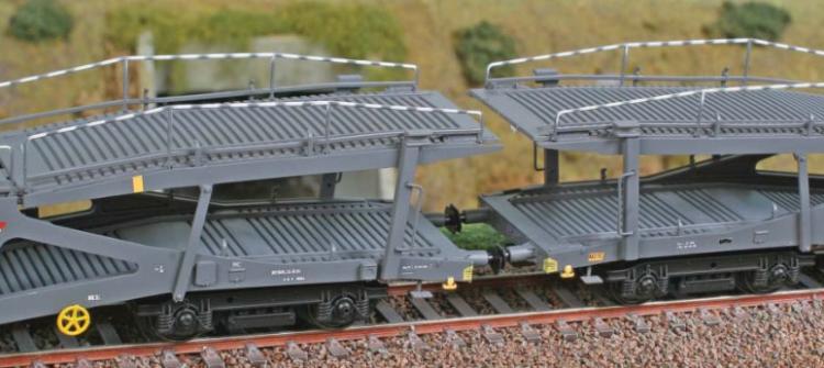 SET DE 2 WAGONS PORTES AUTOS DDM FS - (A RESERVER)