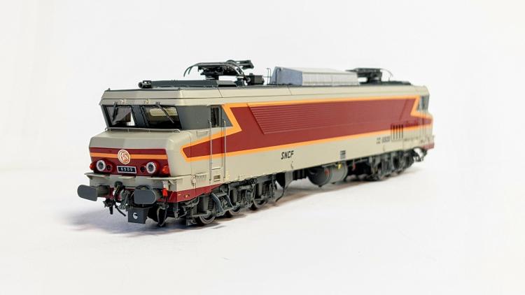 LOCOMOTIVE ELECTRIQUE CC 6505 MARQUAGE BEFFARA SUD EST SNCF