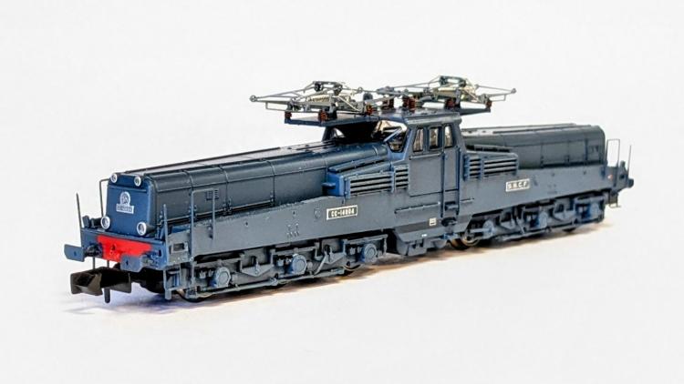 LOCOMOTIVE ELECTRIQUE CC 14004 AVEC 4 PHARES SNCF - LIVREE BLEU