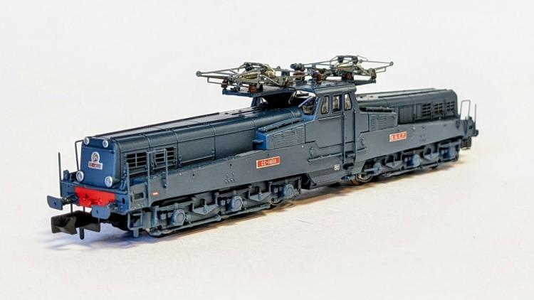 LOCOMOTIVE ELECTRIQUE CC 14111 AVEC 4 PHARES SNCF - LIVREE BLEU