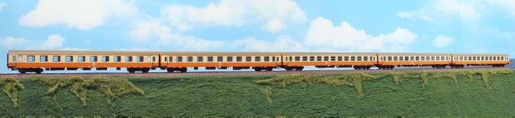 SET DE 5 VOITURES VOYAGEURS STADT EXPRESS DR