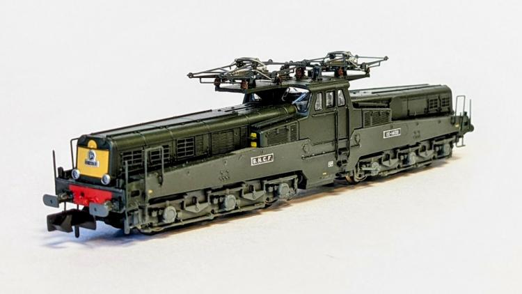 LOCOMOTIVE ELECTRIQUE CC 14132 AVEC 2 PHARES SNCF - LIVREE VERTE