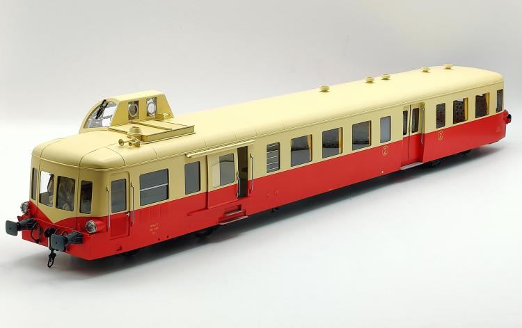 AUTORAIL PICASSO X4006 DEPOT: LYON VAISE SNCF