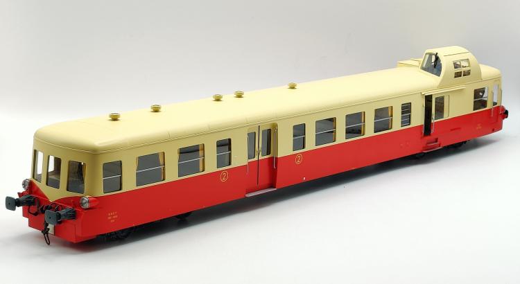 AUTORAIL PICASSO X4006 DEPOT: LYON VAISE SNCF