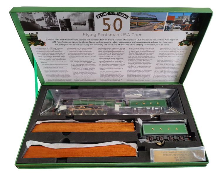 COFFRET 50ANS 1969-2019 FLYING SCOTSMAN - LOCOMOTIVE VAPEUR DOUBLE TENDER CLASS A3 4472 LNER
