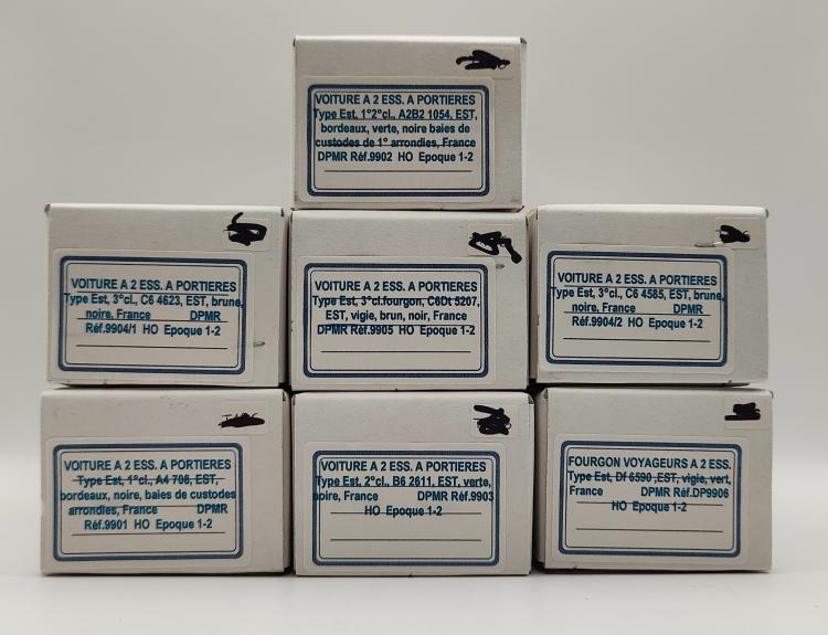 RAME DE 7 VOITURES 2 ESSIEUX A PORTIERES TYPE EST