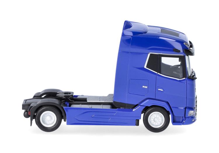 TRACTEUR DAF XG RESTYLE BLEU