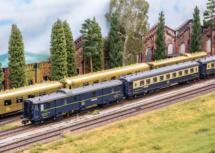 COFFRET DE 6 VOITURES EDELWEISS PULLMAN EXPRESS CIWL (A RESERVER)