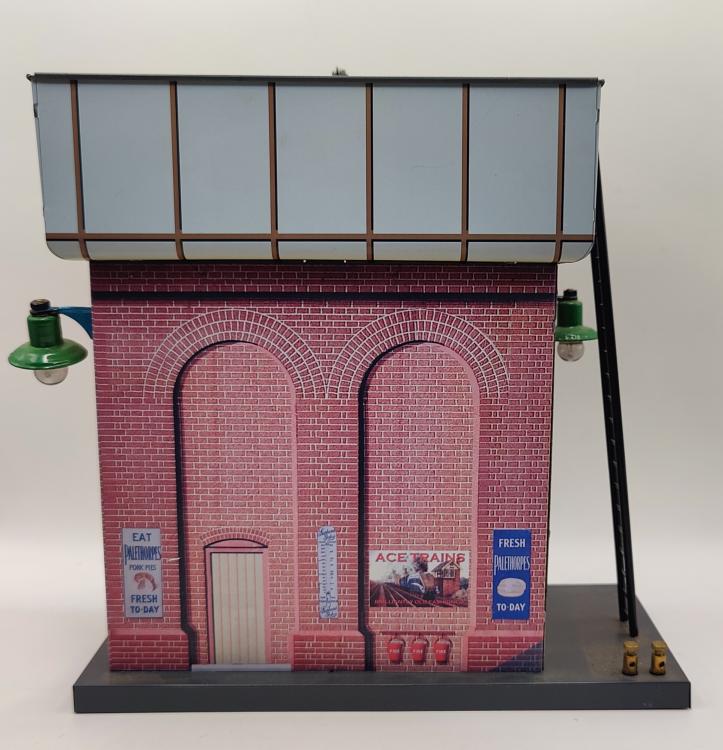 CHATEAU D'EAU FERROVIAIRE + MANCHE A EAU POUR REMPLIR LES TENDERS DES LOCOMOTIVES A VAPEUR