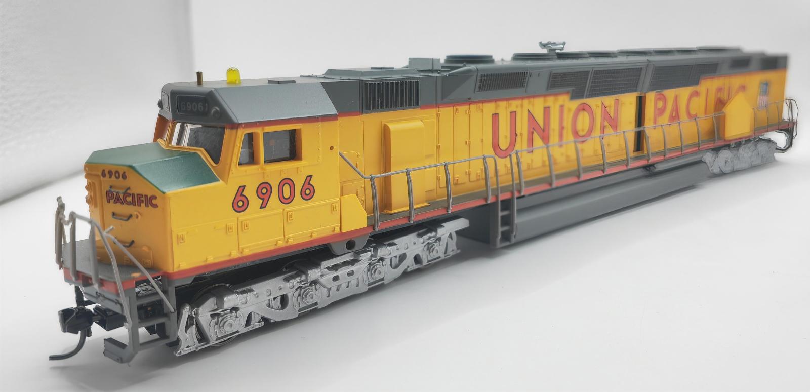 LOCOMOTIVE DIESEL EMD DD40AX 6906 UNION PACIFIC LOCOMOTIVE DIESEL EMD ...