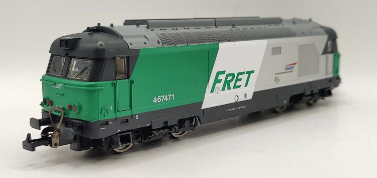 LOCOMOTIVE DIESEL BB 67400 SNCF "ADIEU AUX BB 67400 FRET" (2 PLAQUES VERTES + 2 PLAQUES BLANCHES)