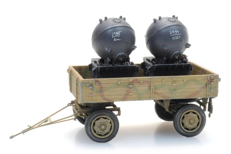 CHARGEMENT DE MINES MARINES POUR WAGON