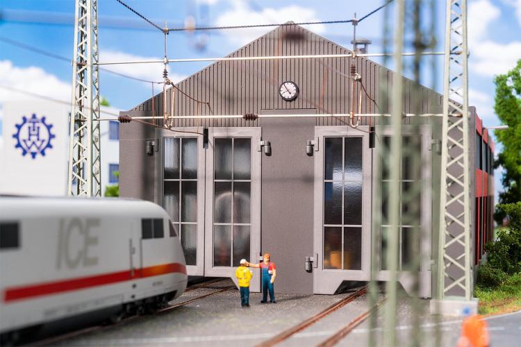 REMISE pour LOCOMOTIVE ELECTRIQUE A 2 NIVEAUX