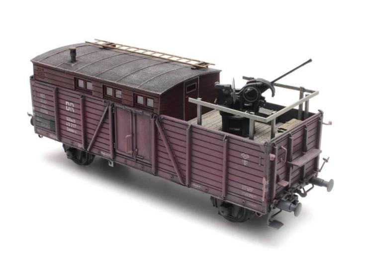 CHARGEMENT POSTE DE DCA POUR WAGON TOMBEREAUX