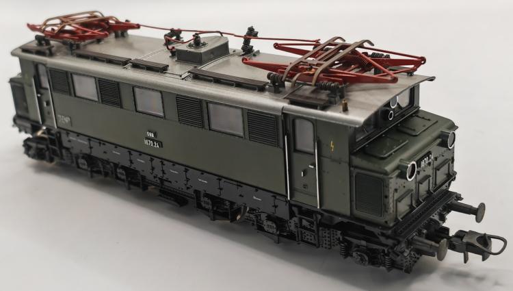 LOCOMOTIVE ELECTRIQUE OBB 1670.24 - BOITE DEFRAICHIE