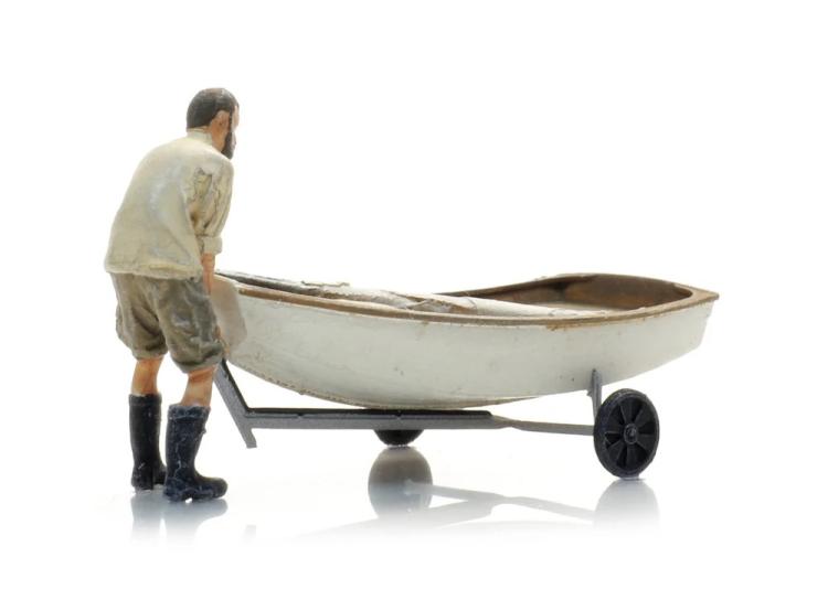 VOILIER OPTIMIST SUR REMORQUE ET FIGURINE