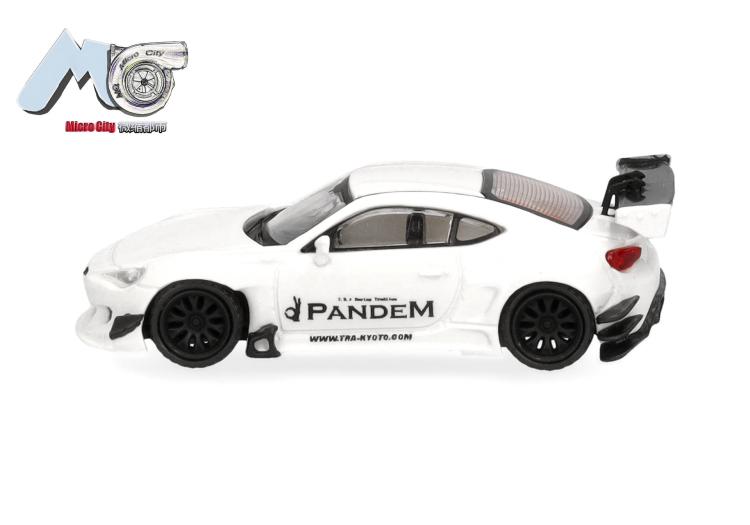 COUPE TOYOTA GT86 BLANC ROCKET BUNNY PANDEM