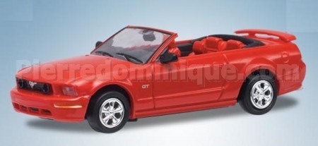 FORD MUSTANG GT DECAPOTABLE 2005 (ROUGE)
